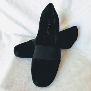 VANELi Women Mambo Shoes - Size 9